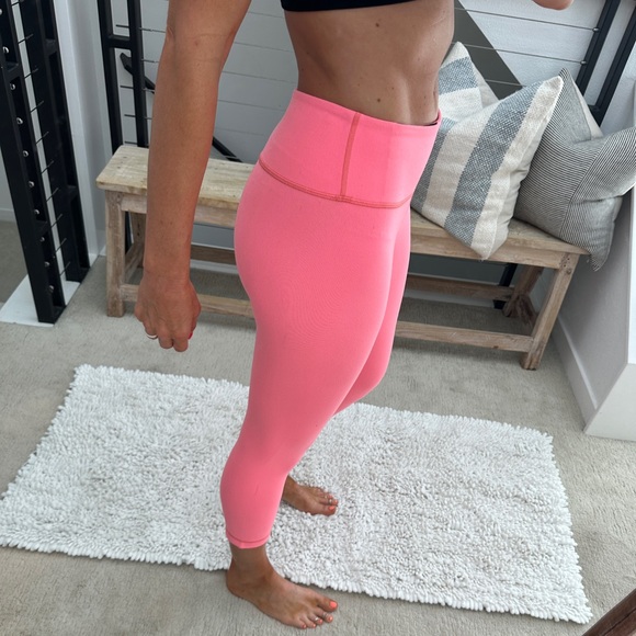 Lululemon Pink Cropped Leggings Mid-Rise Workout Pants Skin Fit Yoga Casual 6 - Picture 5 of 15